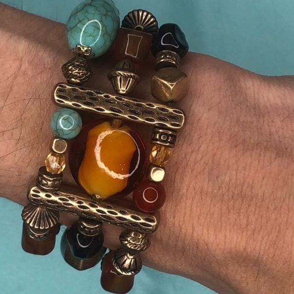 Chunky Costume Multi-Color Bracelet - Picture 2 of 3